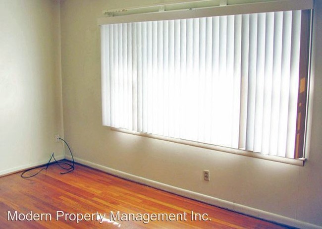 Building Photo - 1573 Alexandria Dr