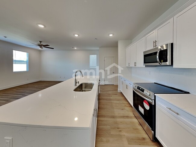 Foto del edificio - 9130 Fiesta Impatiens Ct