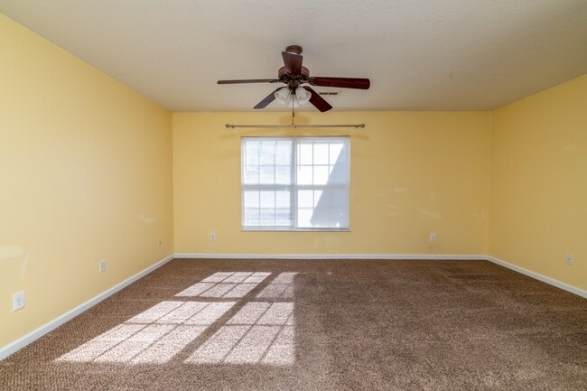 Foto del edificio - 1667 Maple View Way