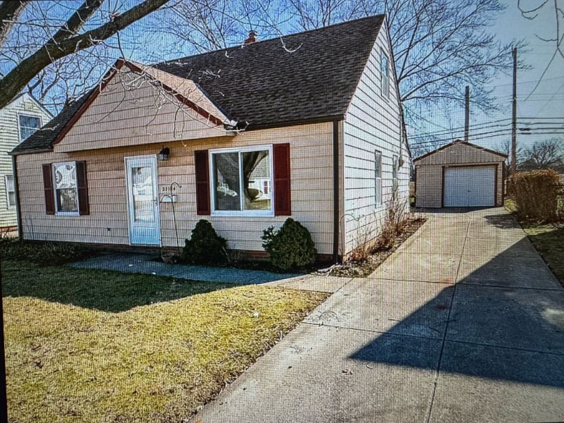 Photo - 23184 Gay St (Euclid, OH)