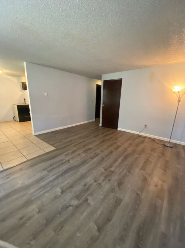 Foto del edificio - L996