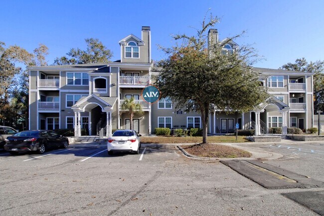 Building Photo - Second-Floor 1BR at The Estate at Westbury