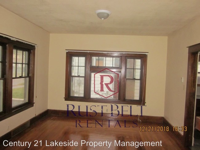 Building Photo - 3 br, 1 bath House - 94 Labelle Ave