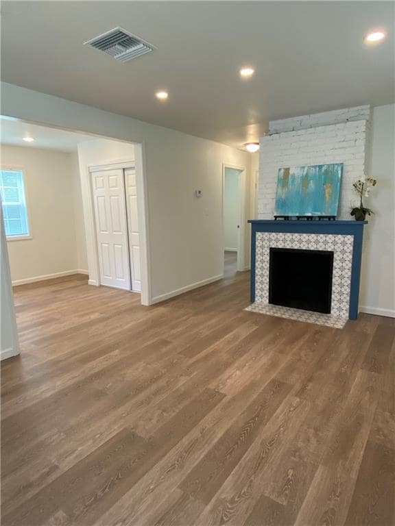 Foto del edificio - 1461 W Linwood Dr