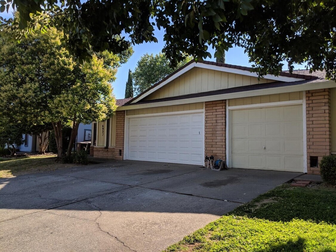 69276929 Trovita Way Unit 6927, Citrus Heights, CA 95610 Room for