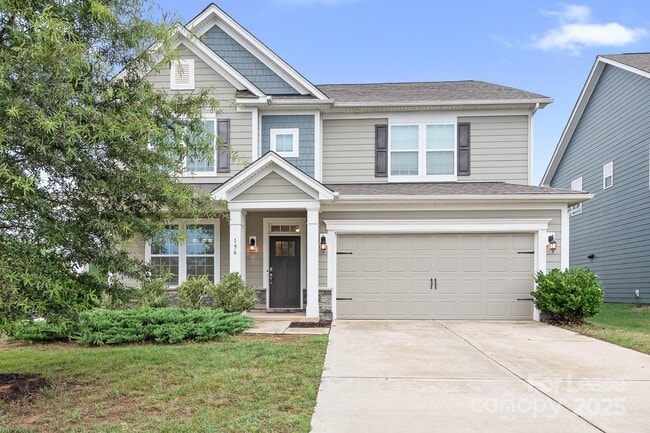 Building Photo - 196 Longleaf Dr