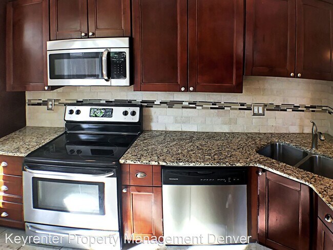 Building Photo - 2 br, 1.5 bath House - 3212 West 31st Ave