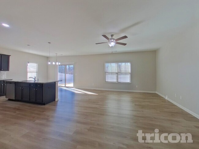 Foto del edificio - 106 Spring Knoll Dr