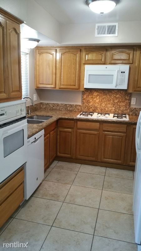 Foto del edificio - 850 E Lynwood Dr