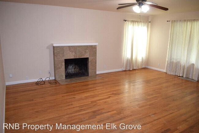 Foto del edificio - 3 br, 2 bath House - 1420 West Walnut Street