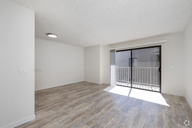 Studio - 500SF - Living Room - Scoville-10418