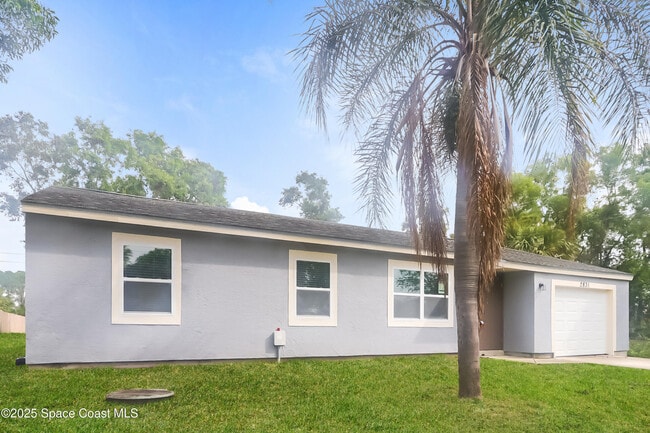 Building Photo - 2831 SE Melaleuca Blvd