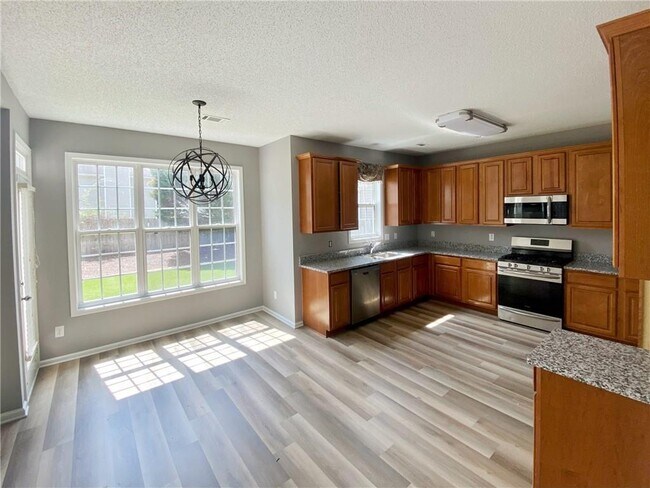 Foto del edificio - 675 Millbrook Village Dr