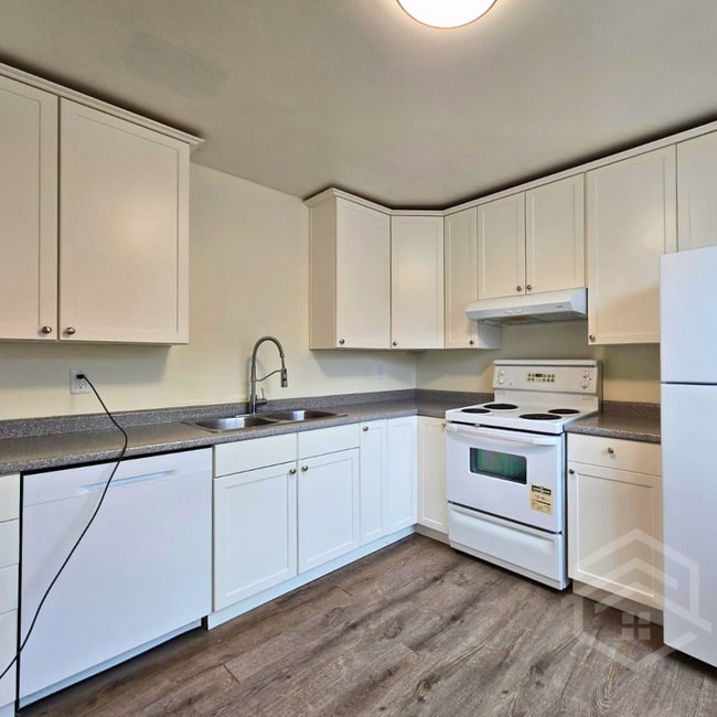 Building Photo - 3-Bedroom Townhouse in Woodstock!!