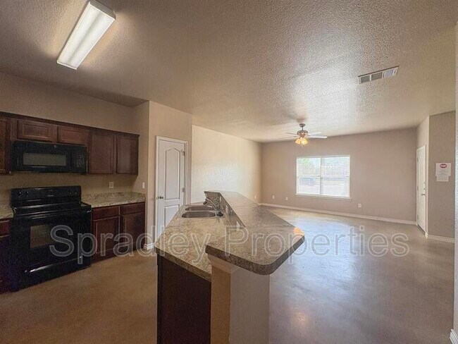 Building Photo - 4626A Teesh Dr