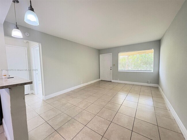 Foto del edificio - 4340 NW 21st Ave