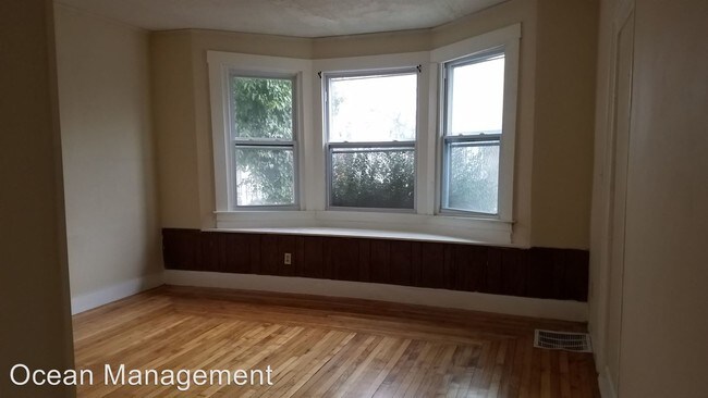 Building Photo - 2 br, 1 bath Apartment - 262 Dixwell Avenue