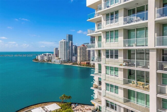 Foto del edificio - 800 Claughton Island Dr