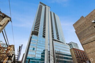 Building Photo - 303 W Ohio St