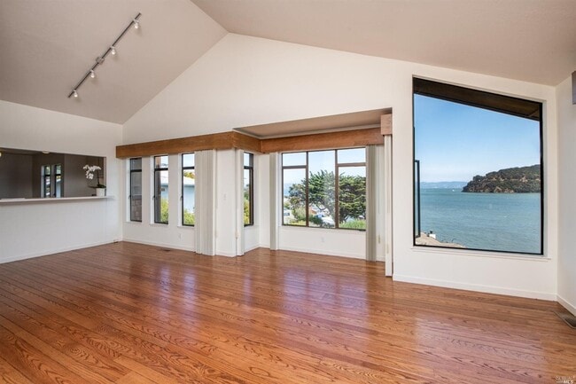 Building Photo - 24 Linda Vista Ave