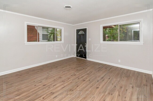 Foto del edificio - HALF-DEPOSIT SPECIAL! Updated 2 Bed/1 Bath Home in Mobile!