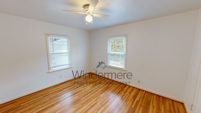 Foto del edificio - 105 N. Bellevue Avenue *Updated home, Cent...