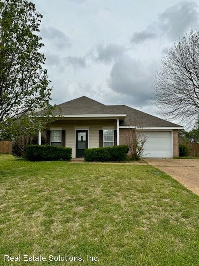 Building Photo - 2 br, 2 bath House - 1940 Christine Dr.
