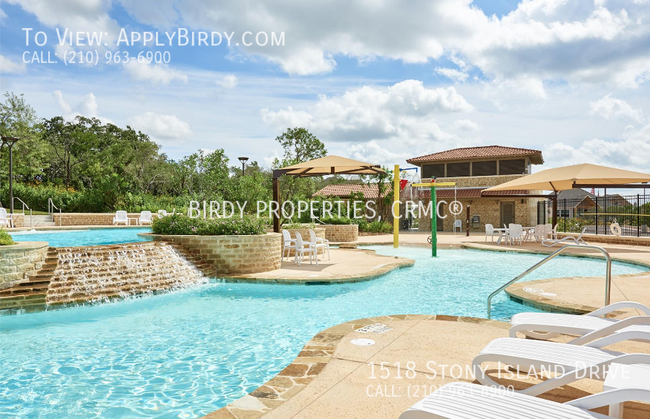 Building Photo - 1.5 Story 3 Bedroom Property in The Crossi...