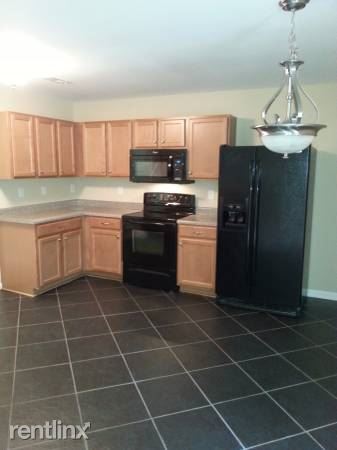 Building Photo - 3906 Edgewood Terrace Dr