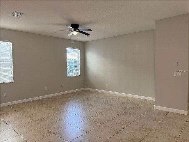 Building Photo - 15025 Evergreen Oak Loop