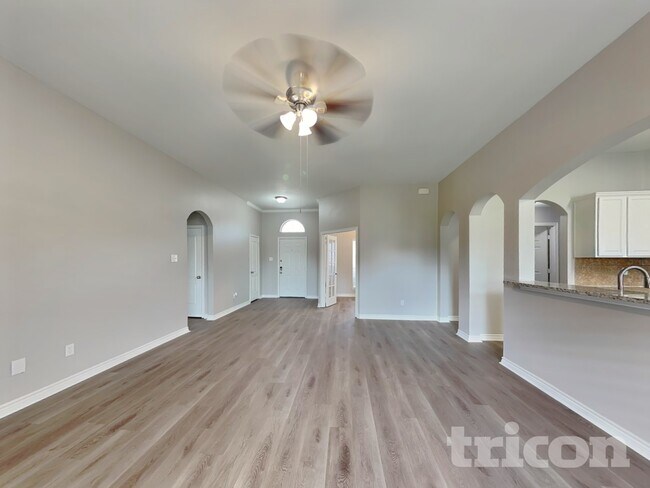 Foto del edificio - 6414 Quail Valley Dr