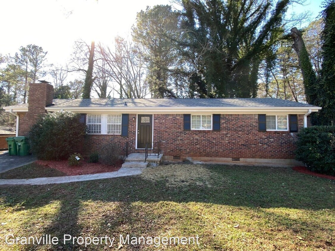 Foto principal - 3 br, 2 bath House - 2879 Port Royal Lane