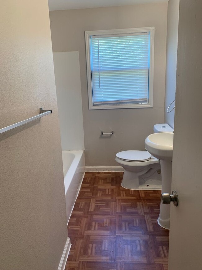 Building Photo - 1648 18th St