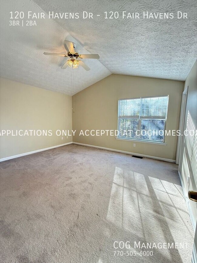 Foto del edificio - 120 Fair Havens Dr