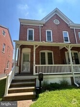 Building Photo - 32 3rd Ave