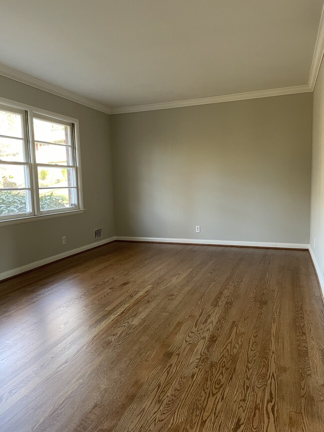 New floors! - 2146 Cedarbrook Ct SE