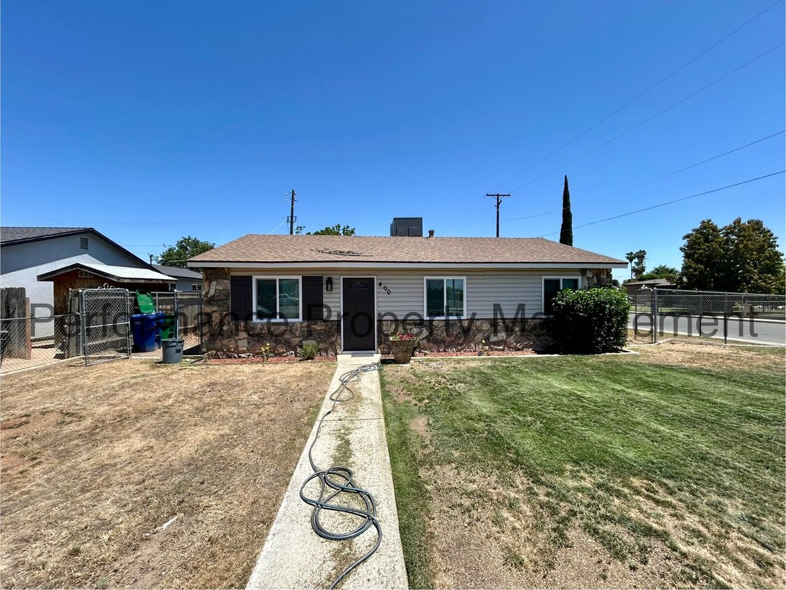 Primary Photo - Charming 3 Bed/2 Bath Remodeled Home in Sh...