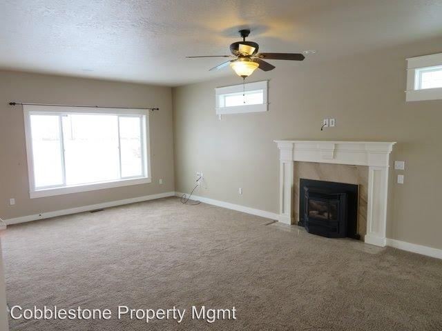 Building Photo - 5 br, 3.5 bath Apartment - 7058 E Obelisks