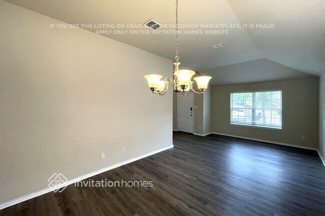 Foto del edificio - 4904 Galley Cir