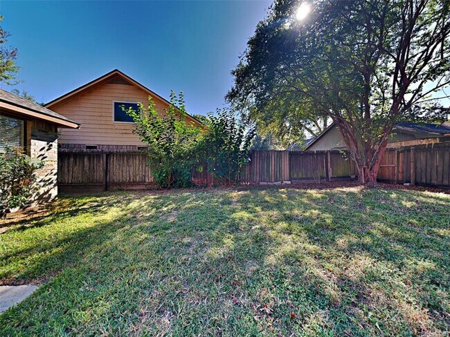 Building Photo - 30415 Thorsby Dr