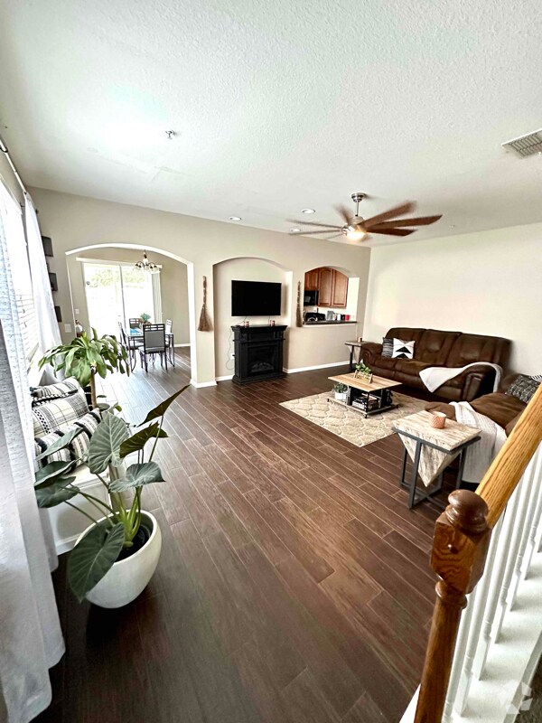 Spring Isle Apartments under 3,000 Orlando, FL 9 Rentals