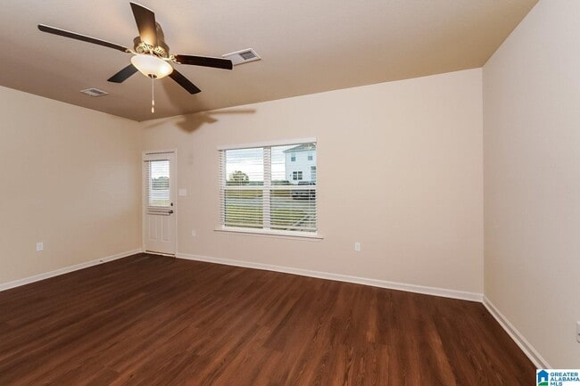 Building Photo - 6489 Rainbow Row