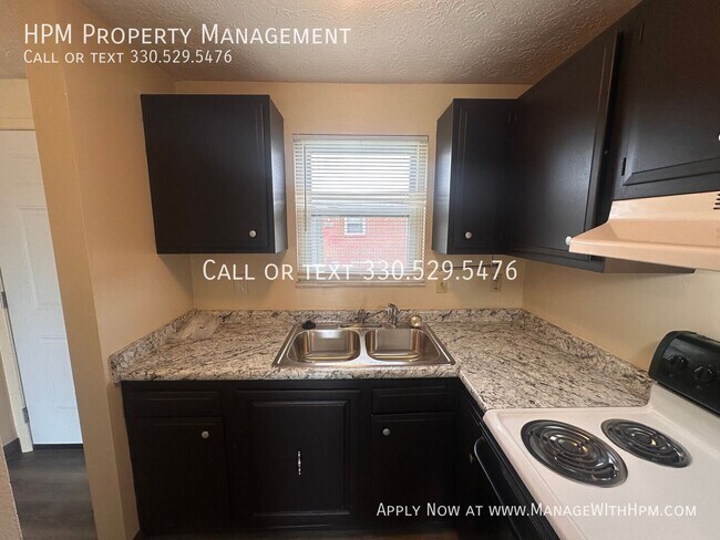 Foto del edificio - 6608 Casper Ave NW