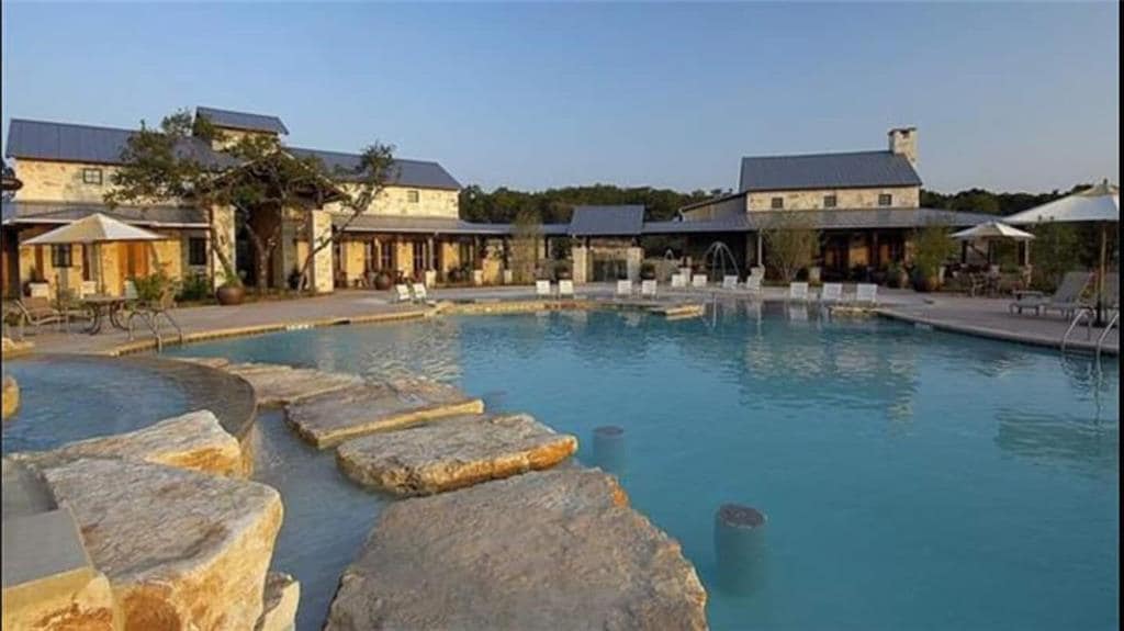 17800 Maritime Point Unit 102, Jonestown, TX 78645 Condo for Rent in