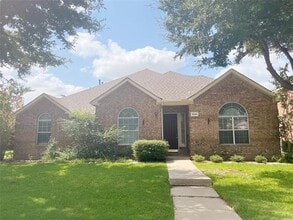 Building Photo - 10361 Balsam Dr