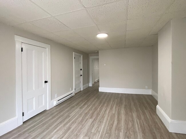 Building Photo - 124 Trenton St