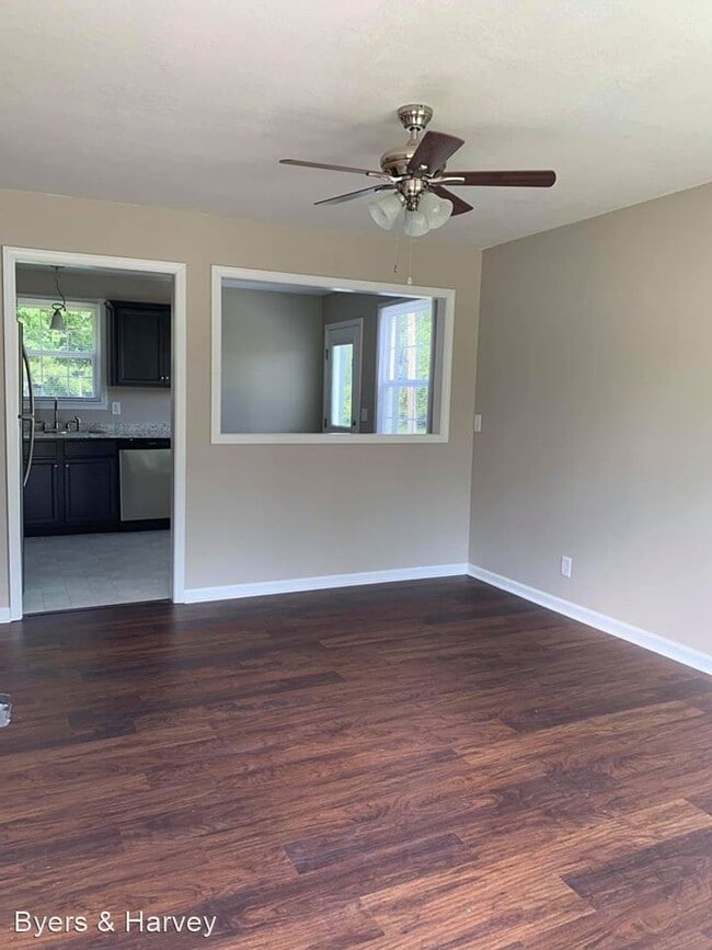 Building Photo - 3 br, 1.5 bath House - 2728 Ann Drive