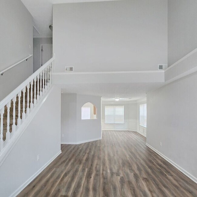 Building Photo - 6870 Old Bethsaida Way