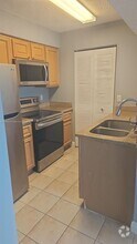 Building Photo - 1261 SW 46th Ave