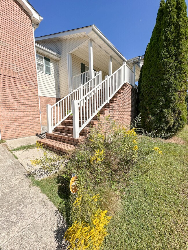Foto del edificio - 426 Bryants Way